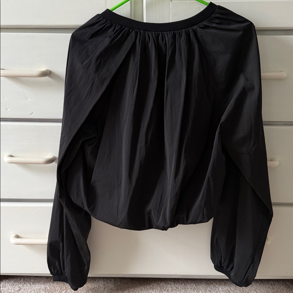 NWT. Zara Black Long-Sleeve Gathered Bubble Hem Blouse - Picture 2 of 8